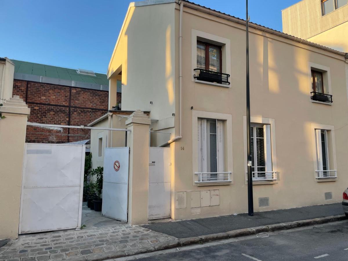 Agreable Appartement Dans Une Maison Saint-Denis-en-Margeride Exterior foto