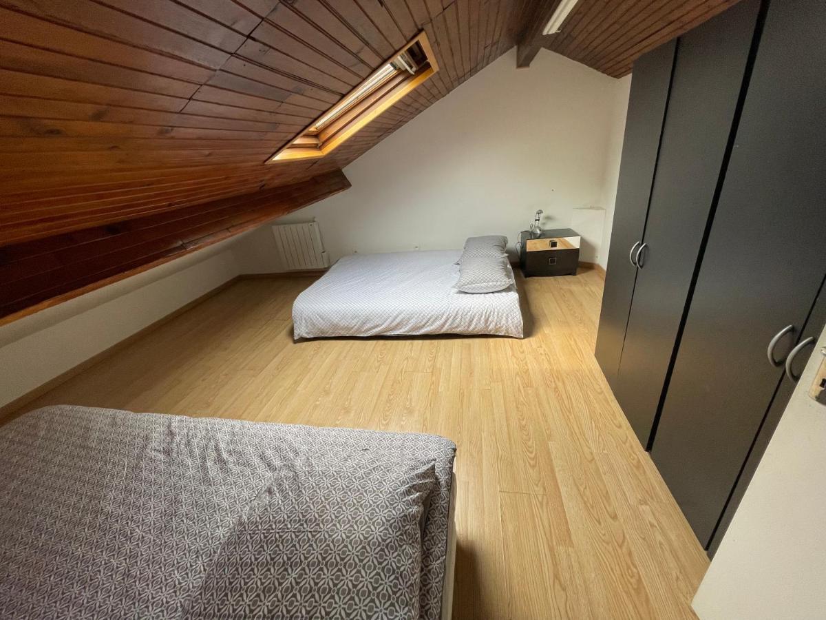 Agreable Appartement Dans Une Maison Saint-Denis-en-Margeride Exterior foto