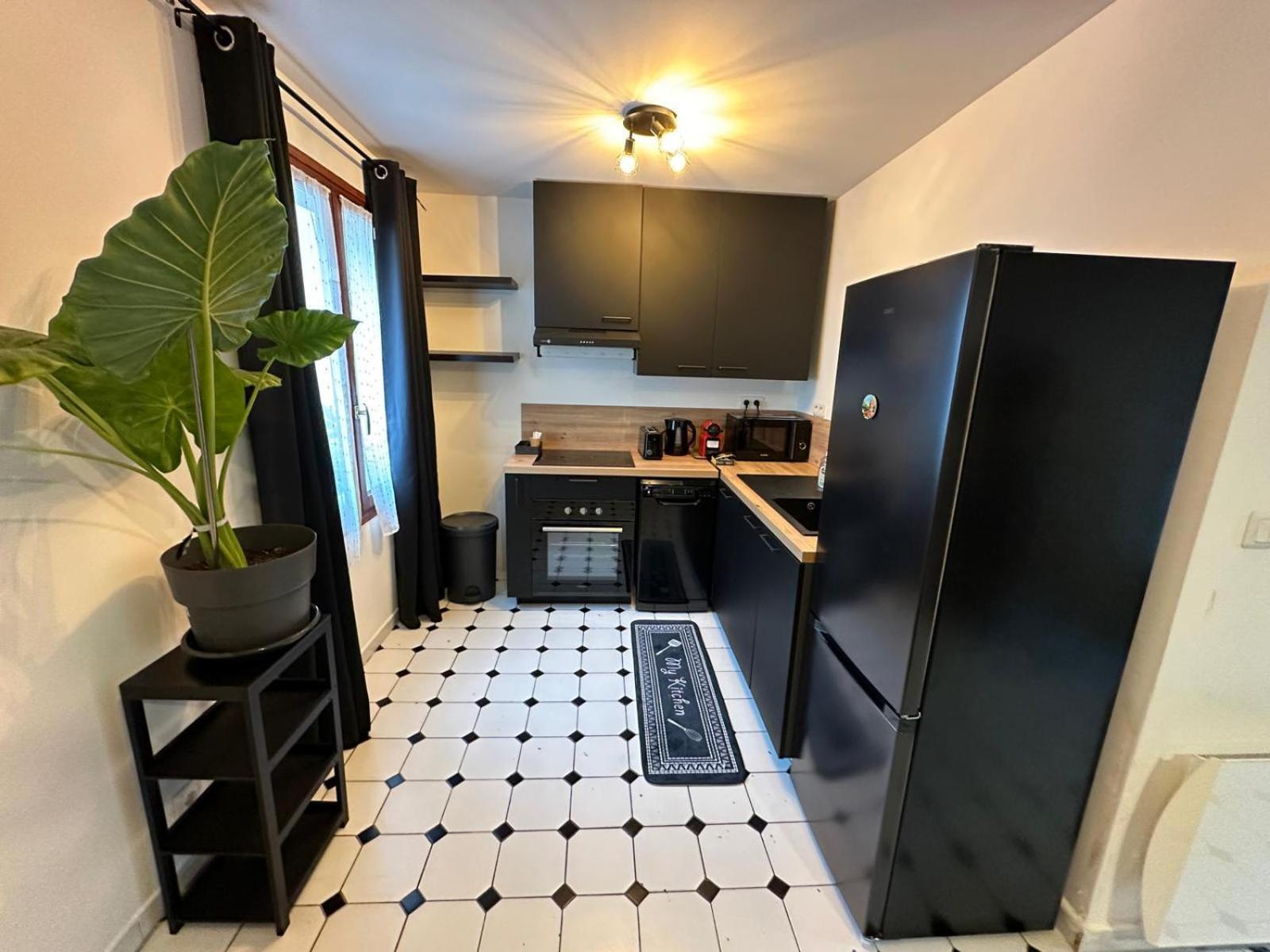 Agreable Appartement Dans Une Maison Saint-Denis-en-Margeride Exterior foto